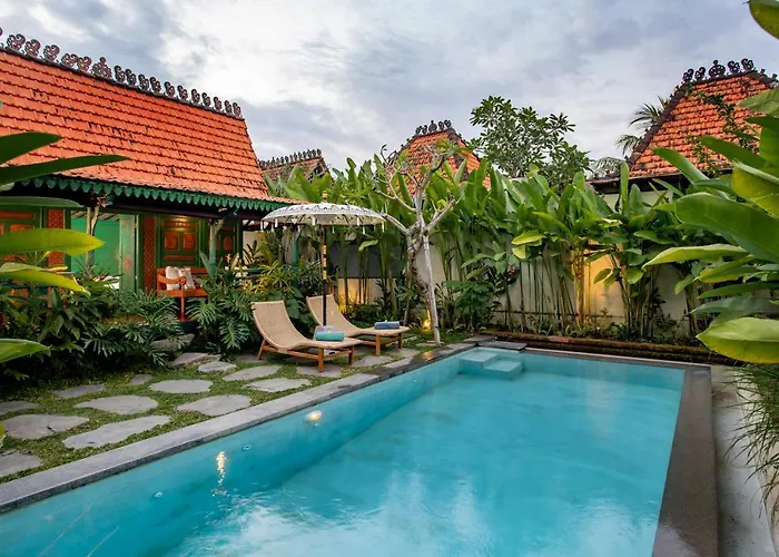 Arya Arkananta & Hotel 4*