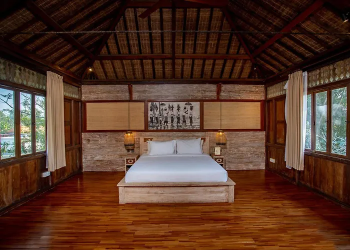 Arya Arkananta & Ubud (Bali)