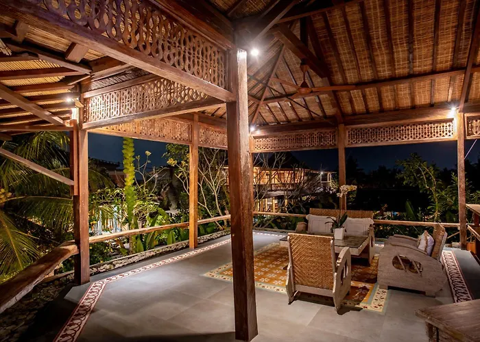 فندق Arya Arkananta & 4*