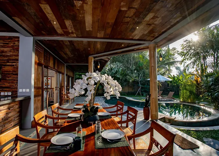 Hotel Arya Arkananta & 4*