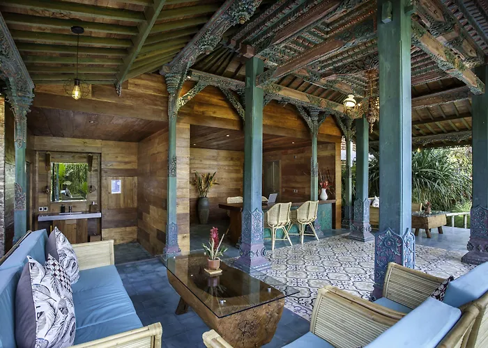 Arya Arkananta & Hotel Ubud (Bali)