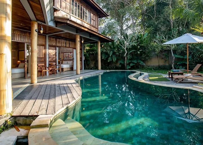 Hotel Arya Arkananta & 4*
