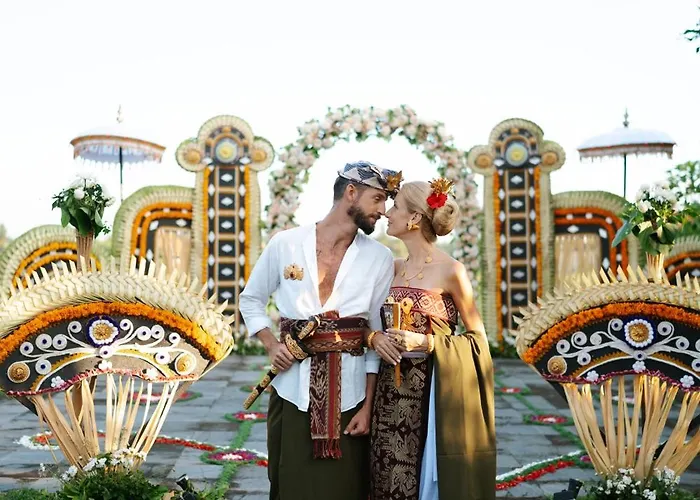 Arya Arkananta & Ubud (Bali)